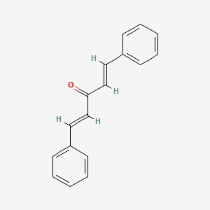 1,5-Diphenylpenta-1,4-dien-3-one